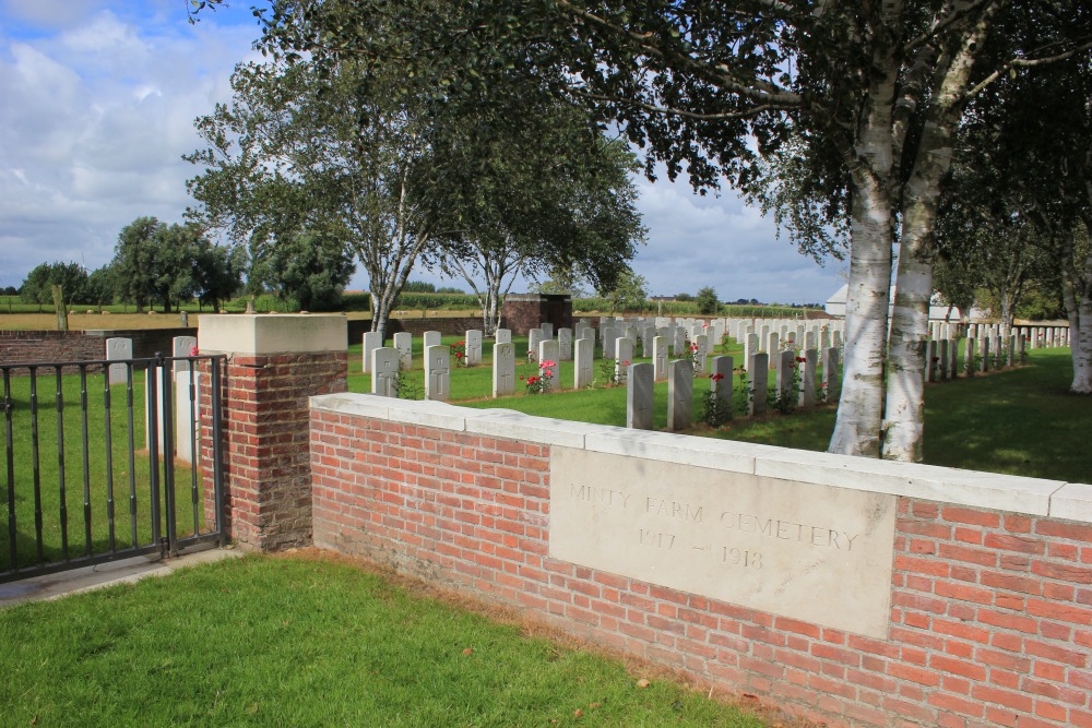 Commonwealth War Cemetery Minty Farm