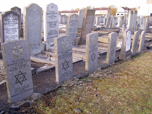 Commonwealth War Graves Glenduffhill Jewish Cemetery