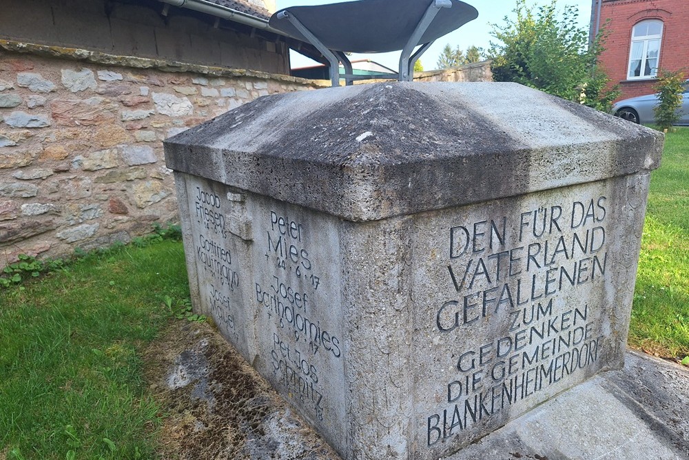 Oorlogsmonument Blankenheimerdorf #3