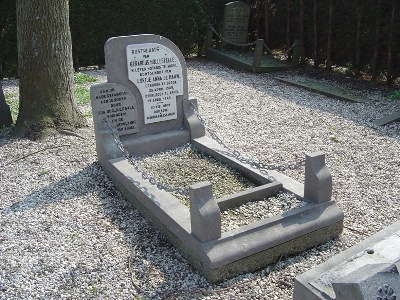 Nederlandse Oorlogsgraven Nederlands Hervormde Begraafplaats Andel