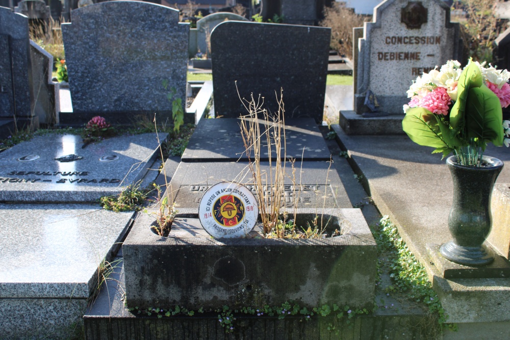 Belgian Graves Veterans Jemeppe-sur-Sambre #2