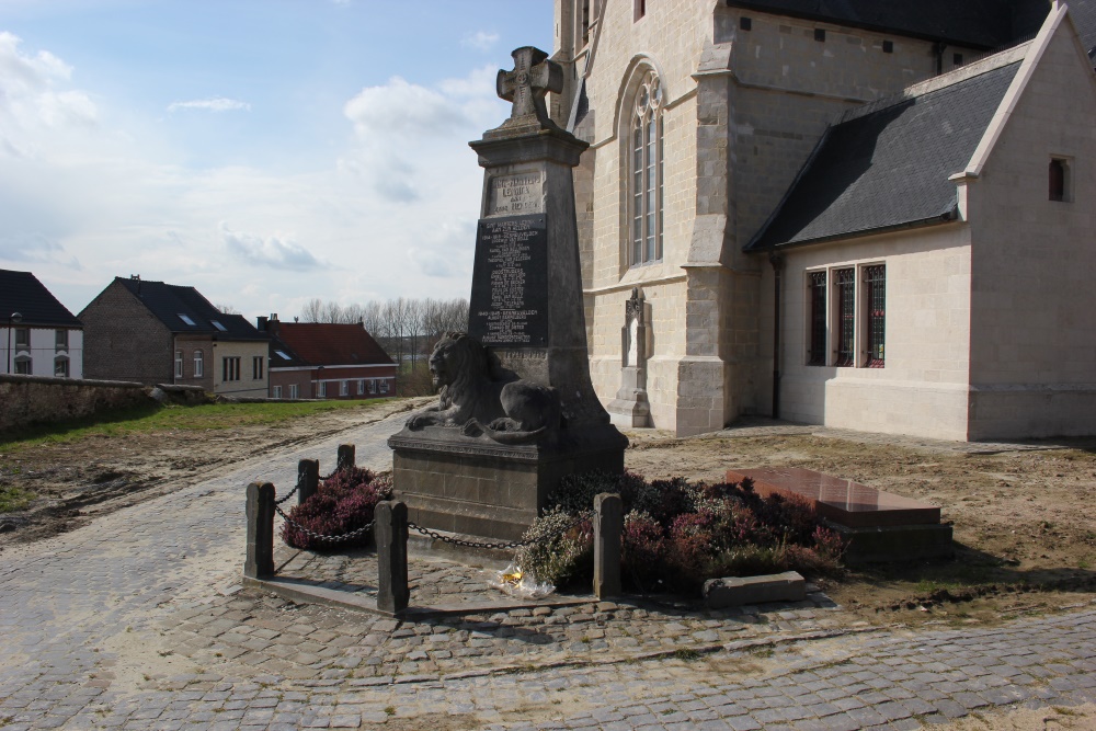 Oorlogsmonument Sint-Martens-Lennik