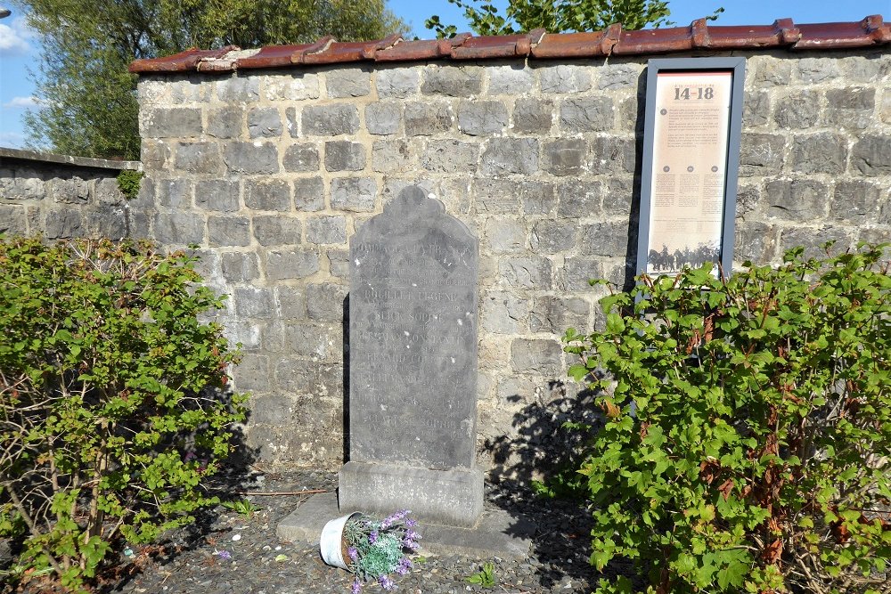 Memorial French Refugees Hotton