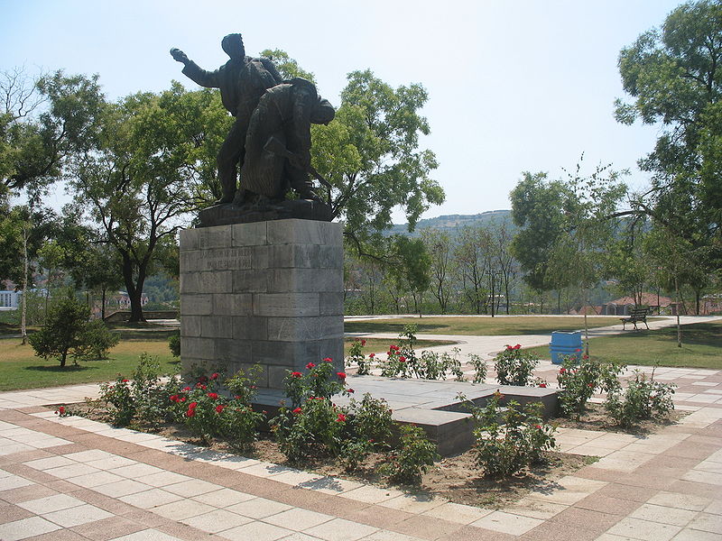 Monument Omgekomen Partizanen Prokuplje