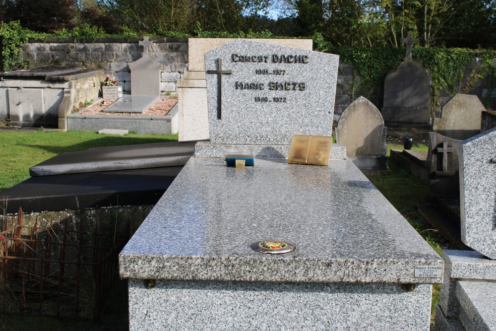 Belgian Graves Veterans Mornimont #2