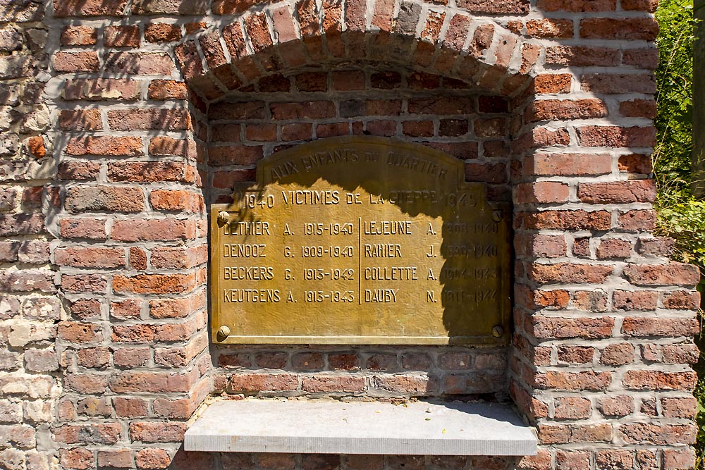 War Memorial Rue de la Cit #2