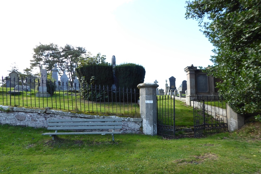 Commonwealth War Graves Essil Burial Ground