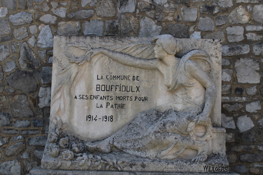 War Memorial Bouffioulx #2