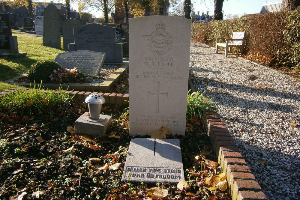 Commonwealth War Grave Dutch Reformed Cemetery Wirdum
