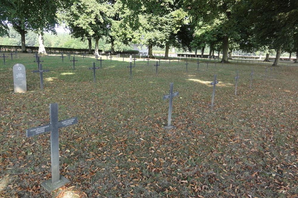 Duitse Oorlogsbegraafplaats Viry-Noureuil