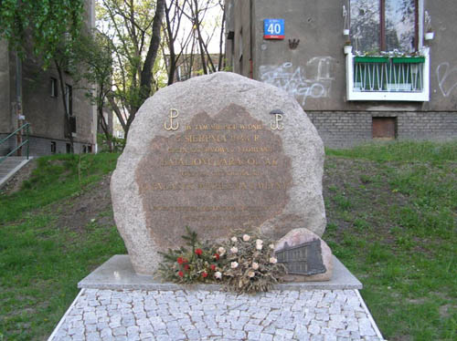 Monument Poolse Verdedigers Paleis Michlera