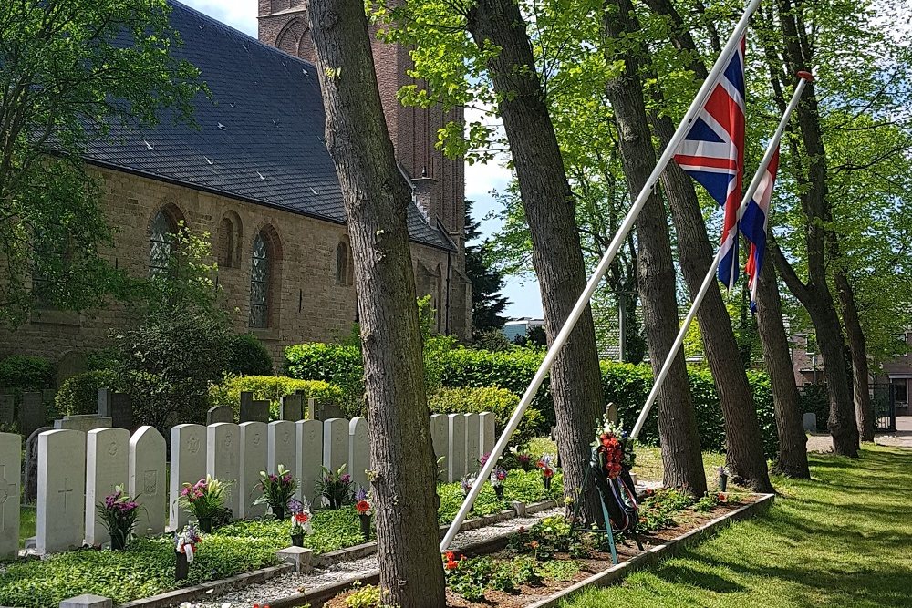 Commonwealth War Graves Protestant Cemetery Castricum