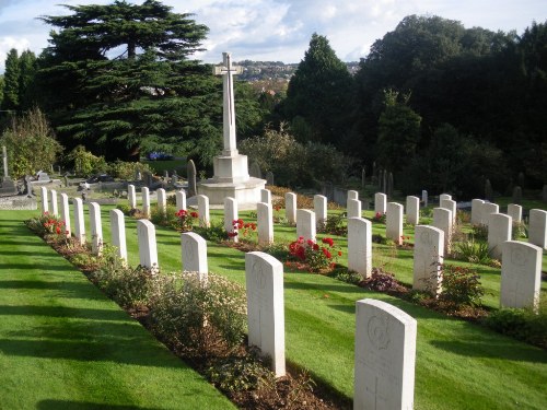 Commonwealth War Graves Locksbrook Cemetery
