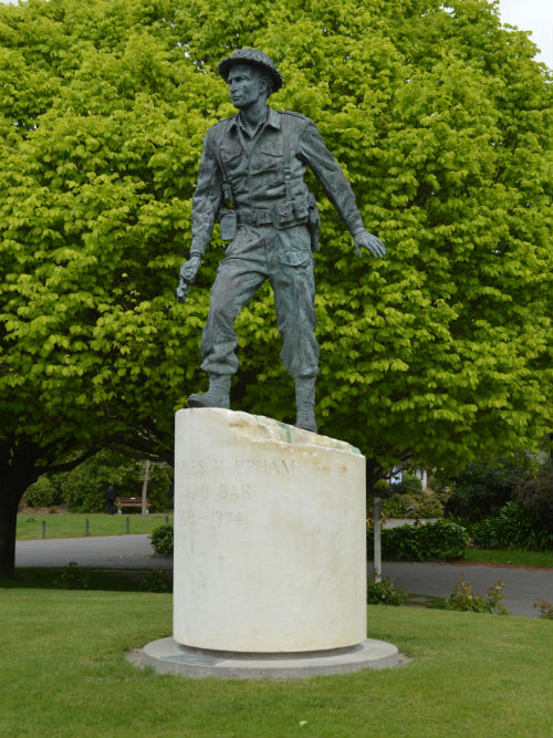 Charles Upham (VC and Bar) Statue