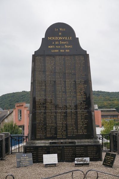 War Memorial Nouzonville