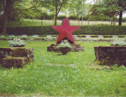 Sovjet Oorlogsbegraafplaats Ziegenrck