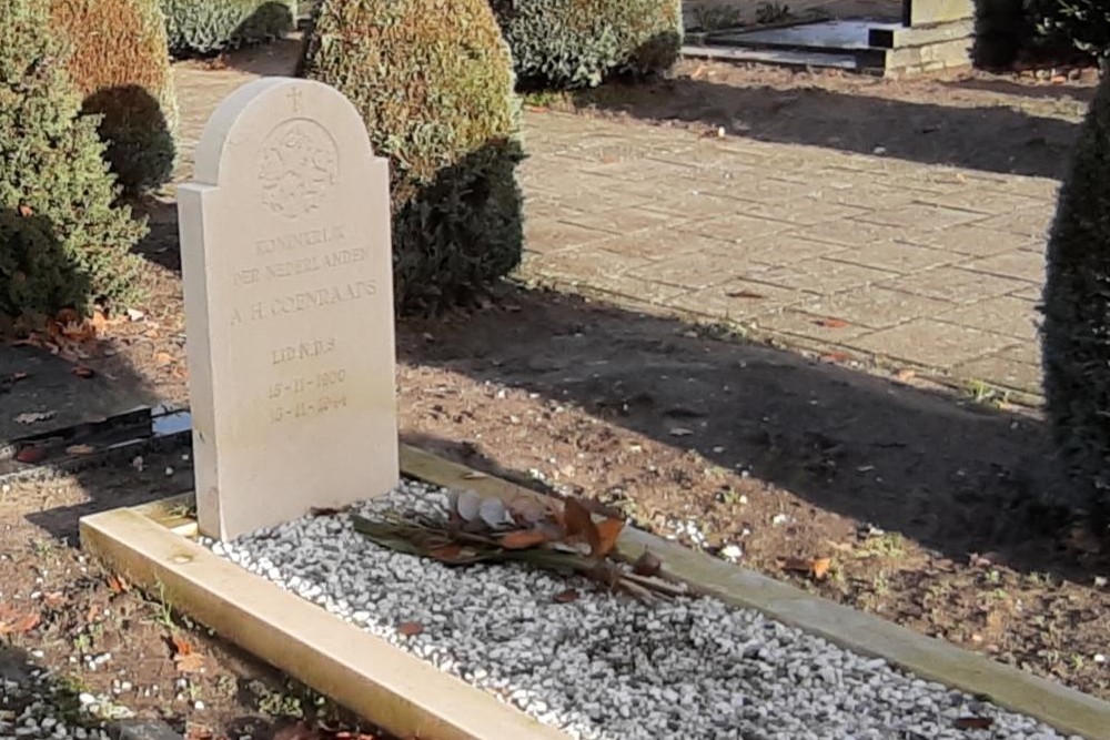 Nederlandse Oorlogsgraven Rooms Katholieke Begraafplaats Nispen