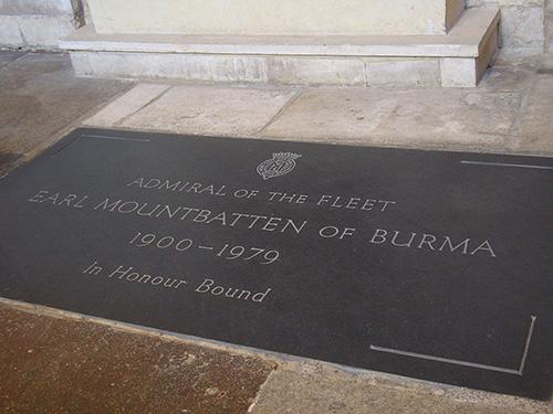 Graven Westminster Abbey