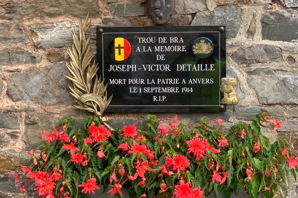 Memorials Trou-de-Bra #2