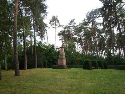 War Cemetery Gterfelde