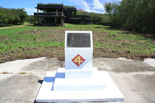 Monument 2nd Marine Division / 4th Marine Division