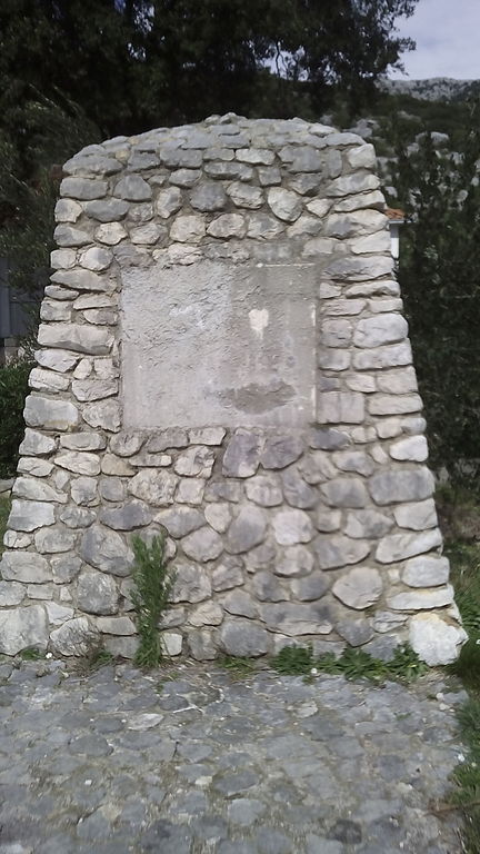Monument Omgekomen Partizanen Stanović
