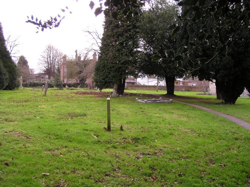 Commonwealth War Graves St. Leonard Churchyard