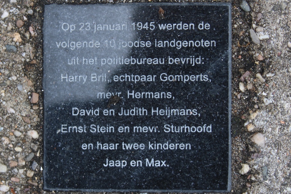 Memorial Stones Utrechtseweg 141 #4