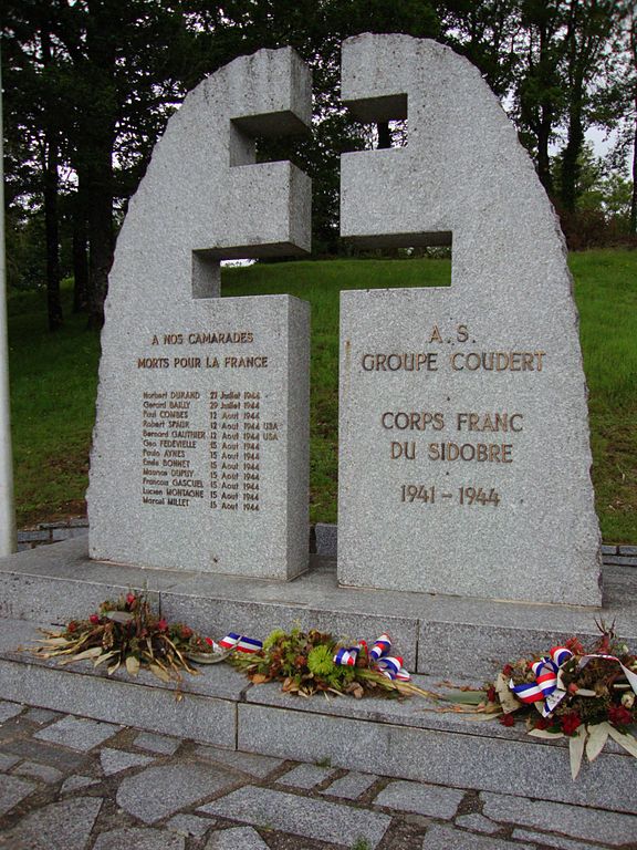 Monument Omgekomen Verzetsstrijders Le Rialet