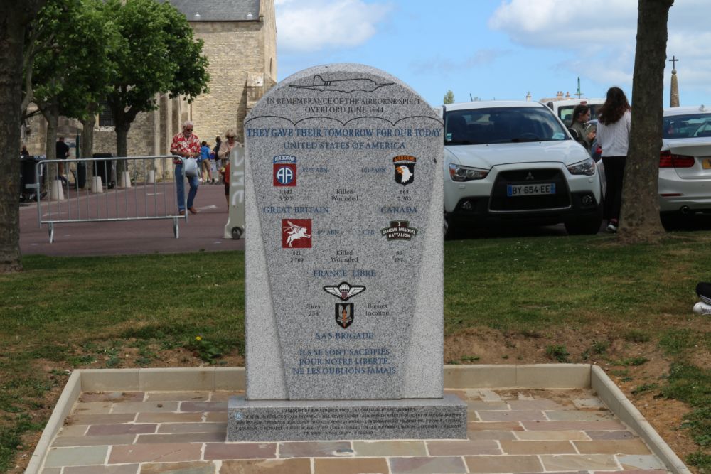 Monument Bevrijders Sainte-Mre-glise