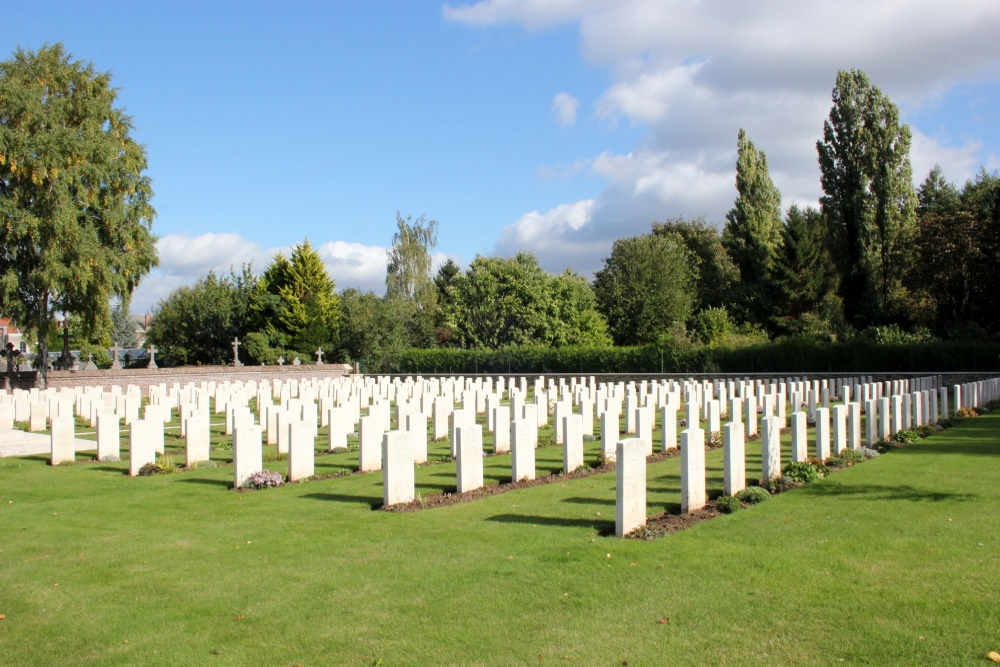 Oorlogsbegraafplaats van het Gemenebest Aix-Noulette Extension