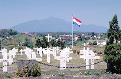 Dutch War Cemetery Candi