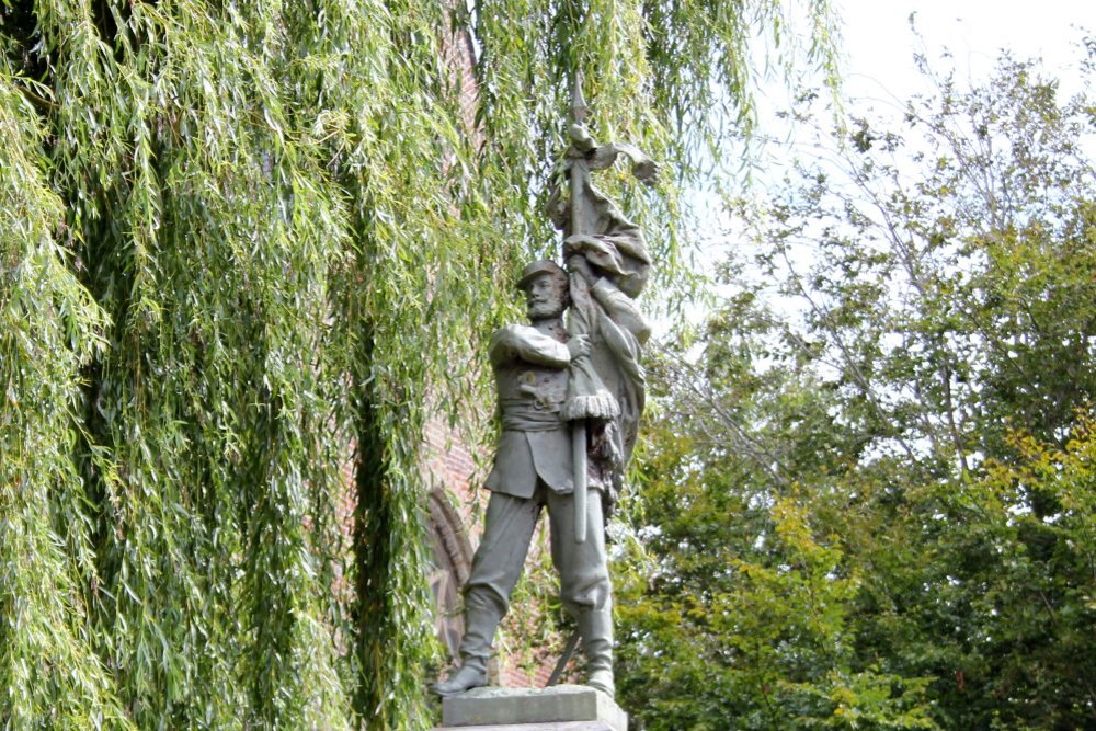 War Memorial Steenvoorde #4