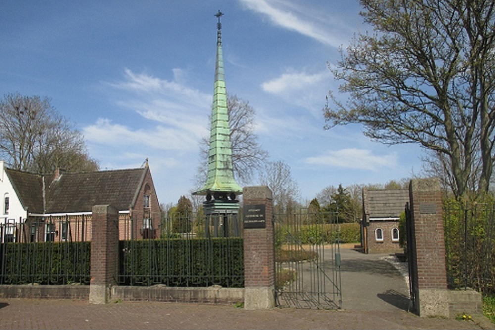 Monument Zusters Franciscanessen R.K. Begraafplaats Vitushof Leeuwarden