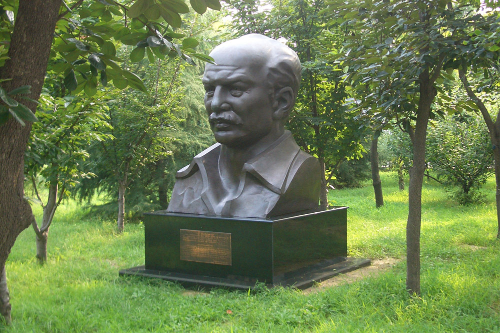 Monument Norman Bethune