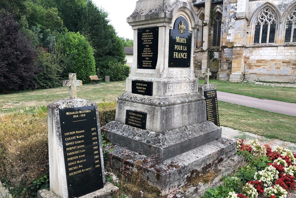 Oorlogsmonument Saint-Amand-sur-Fion #3