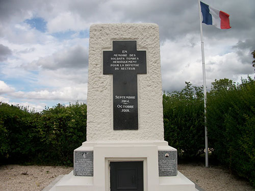 Memorial French Soldiers
