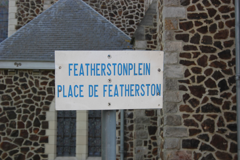 Featherstonplein Mesen