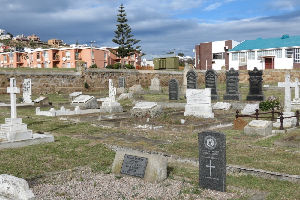 Oorlogsgraven van het Gemenebest Point Cemetery