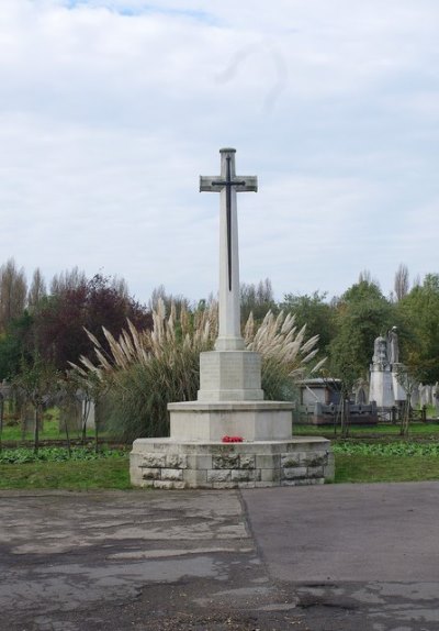 Monument Eerste Wereldoorlog op Ladywell Cemetery