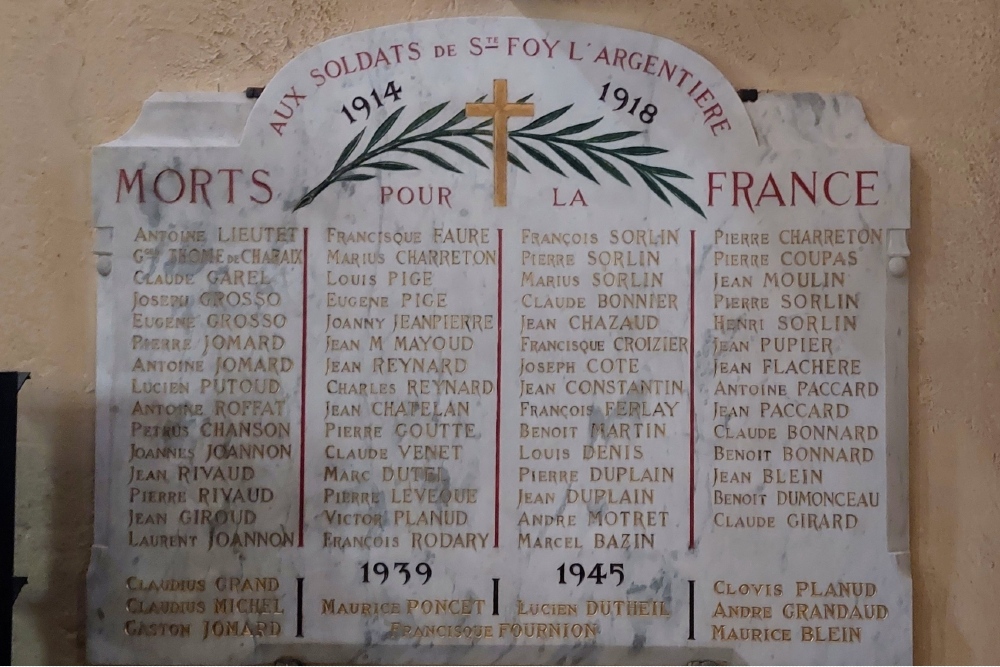 War Memorial gilse Sainte-Foy-lArgentire #2