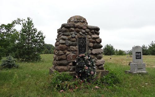 Holocaust Monument Hlybokaje