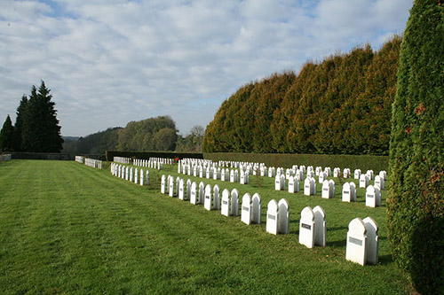 Franse Oorlogsbegraafplaats Rougemont