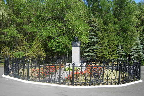 Grave Memorial Musa Gareyev
