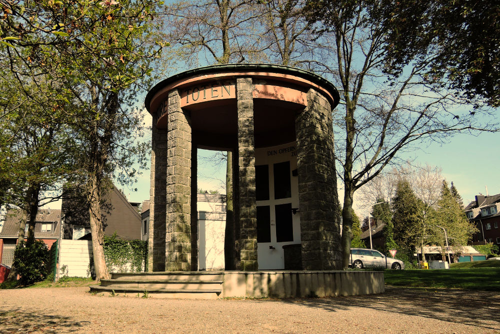 Victims Memorial Chapel Merkstein #3