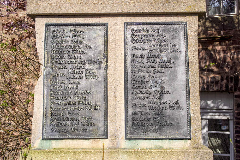 War Memorial Lendersdorf #2