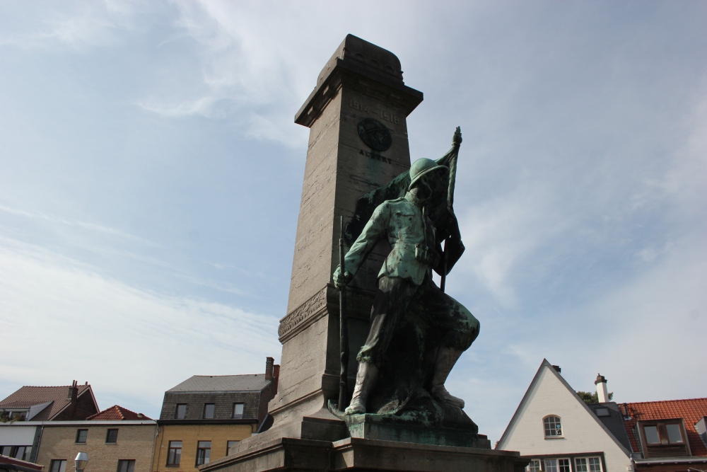 Oorlogsmonument Genval #2