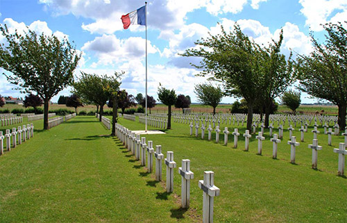 Franse Oorlogsbegraafplaats Dompierre-Becquincourt