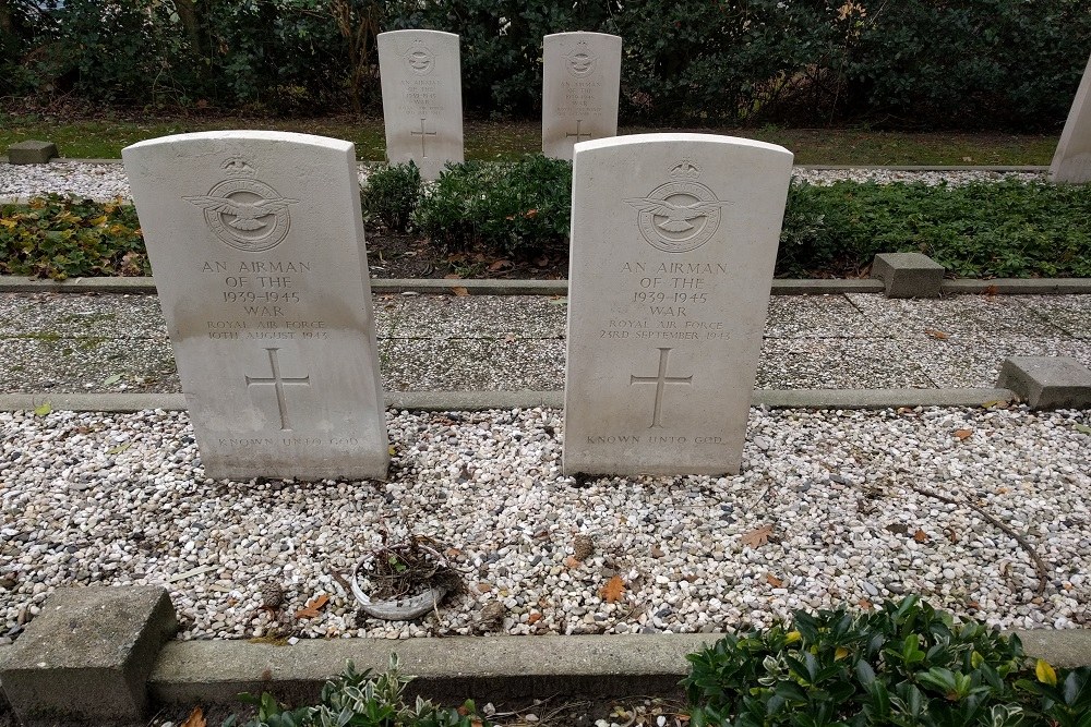Commonwealth War Graves General Cemetery Ouddorp