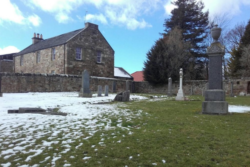 Oorlogsgraven van het Gemenebest Ormiston Old Churchyard